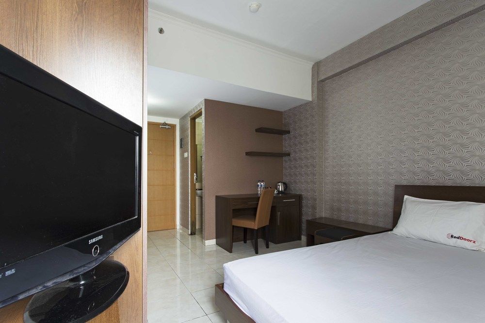 เรดดอร์ซ อพาร์ตเมนต์ แอท มาร์กอนดา เรสซิเดนซ์ 2 Hotel เดป็อก ภายนอก รูปภาพ