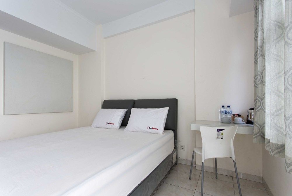 เรดดอร์ซ อพาร์ตเมนต์ แอท มาร์กอนดา เรสซิเดนซ์ 2 Hotel เดป็อก ภายนอก รูปภาพ
