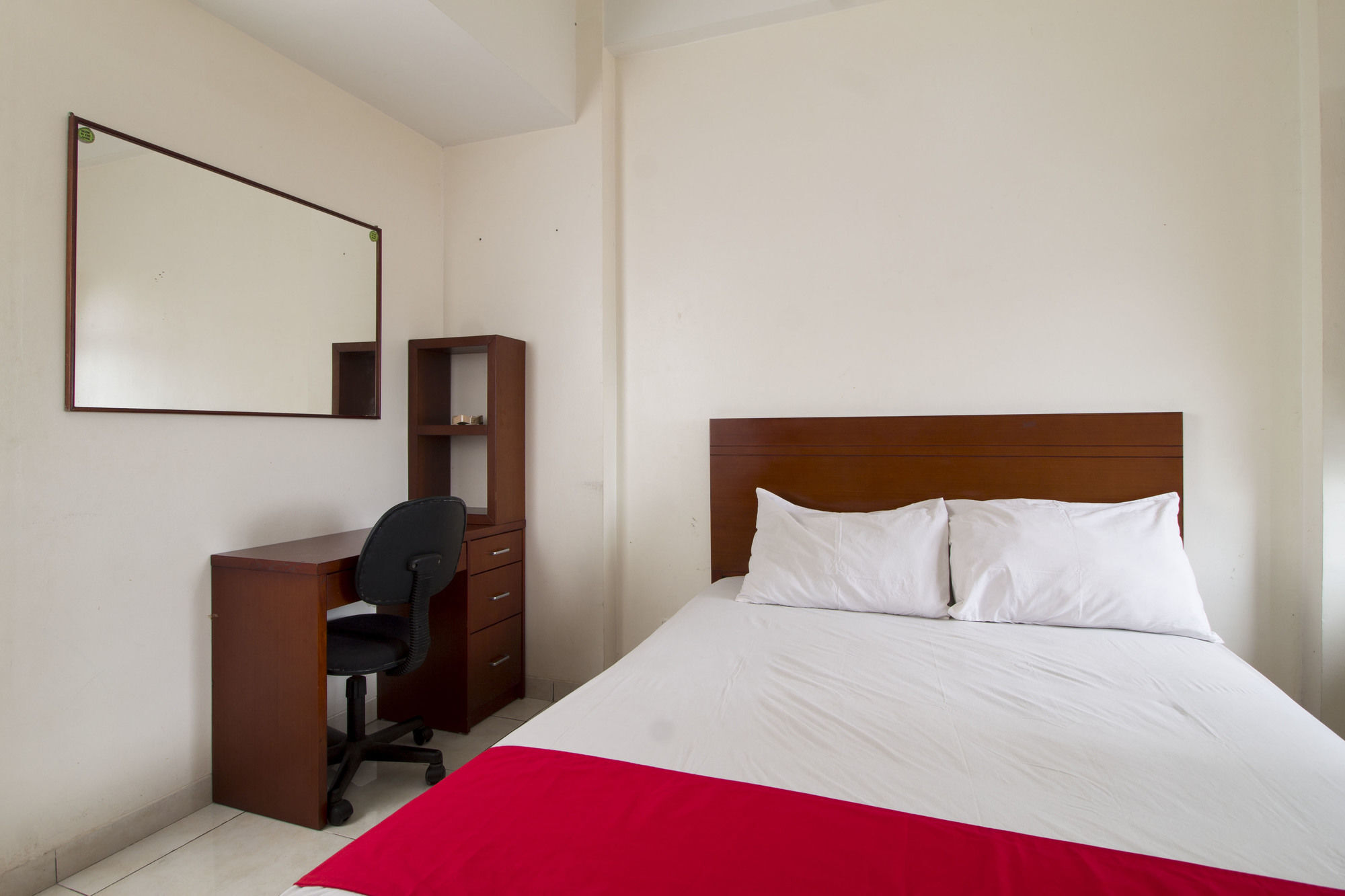 เรดดอร์ซ อพาร์ตเมนต์ แอท มาร์กอนดา เรสซิเดนซ์ 2 Hotel เดป็อก ภายนอก รูปภาพ