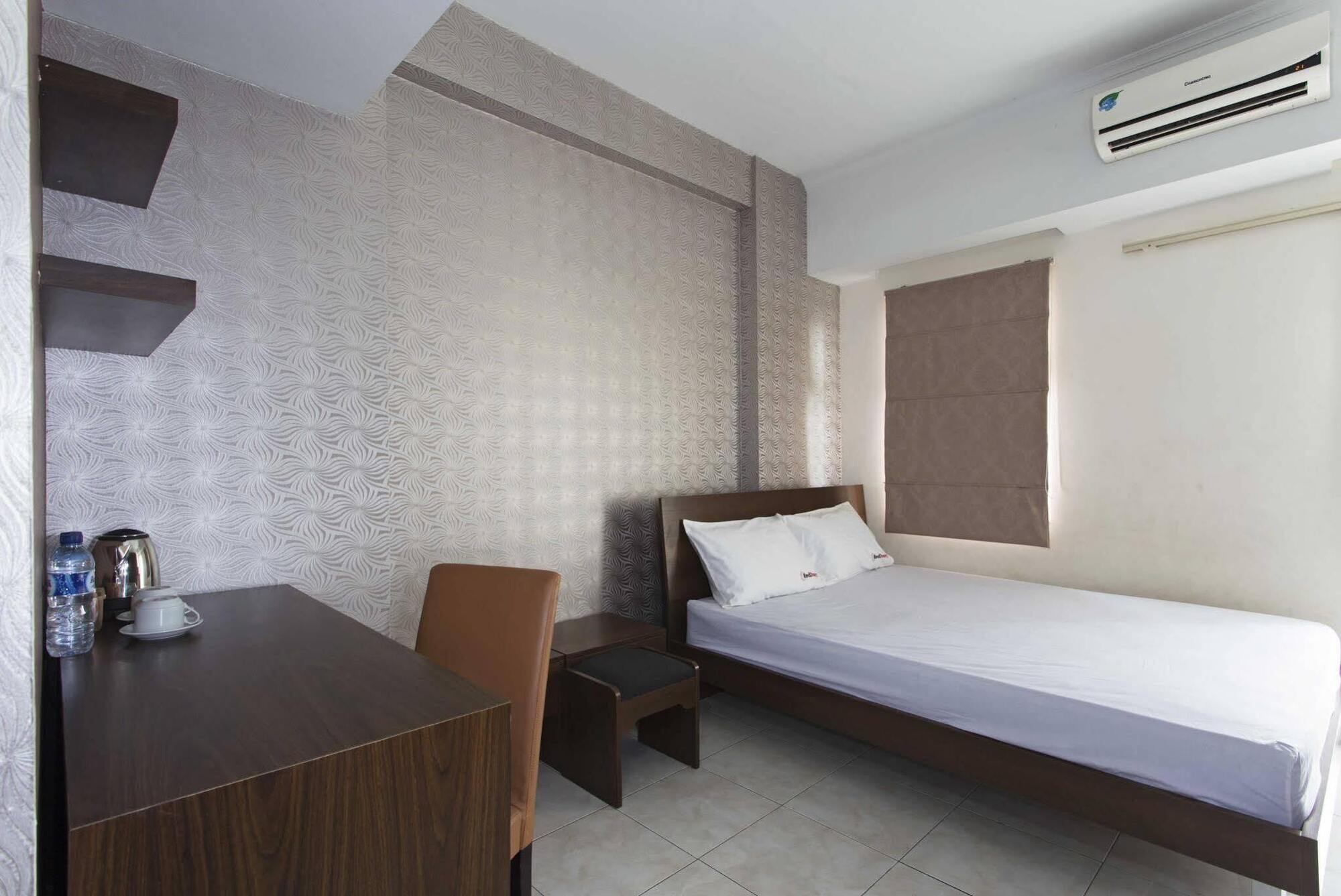 เรดดอร์ซ อพาร์ตเมนต์ แอท มาร์กอนดา เรสซิเดนซ์ 2 Hotel เดป็อก ภายนอก รูปภาพ